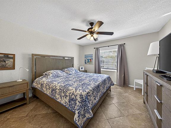 2nd image of 6457 Bay Club Dr APT 4