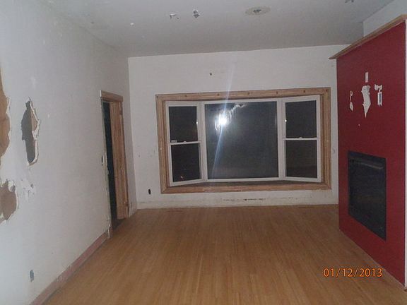 4th image of 8222 S Cornell Ave
