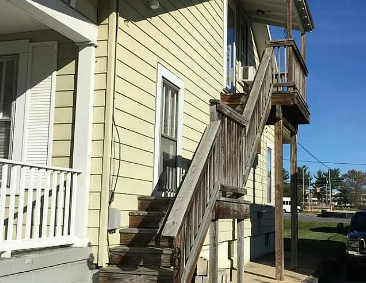 907 Walnut St #B — Photo 2