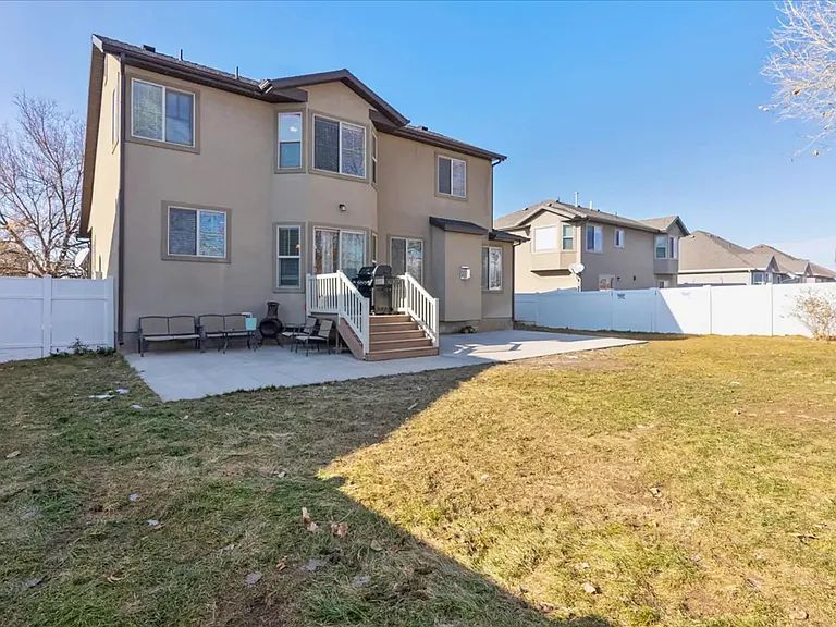 2063 S James Cir — Photo 13