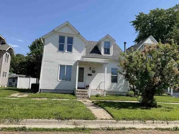 1015 Avenue D, Fort Madison, IA 52627