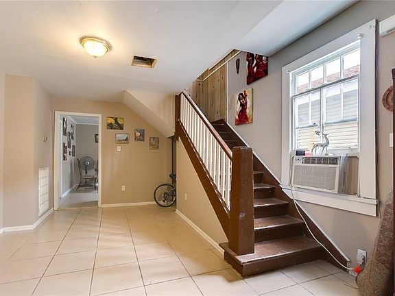 4th image of 2708 Aubry St