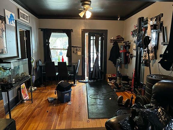 5th image of 1118 Quarry Ave NW