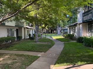 8893 Salmon Falls Dr, Sacramento, CA 95826