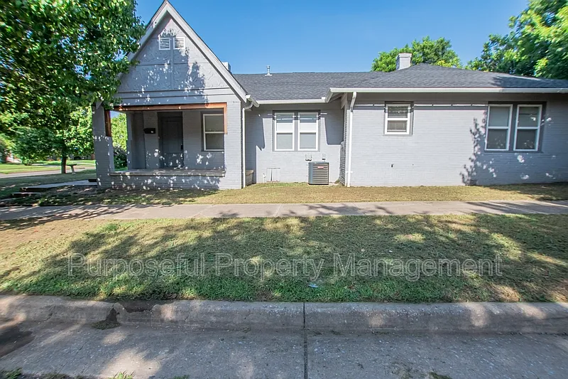 1 bed, 1.0 bath, 960 sqft, $1,000 — Photo 2