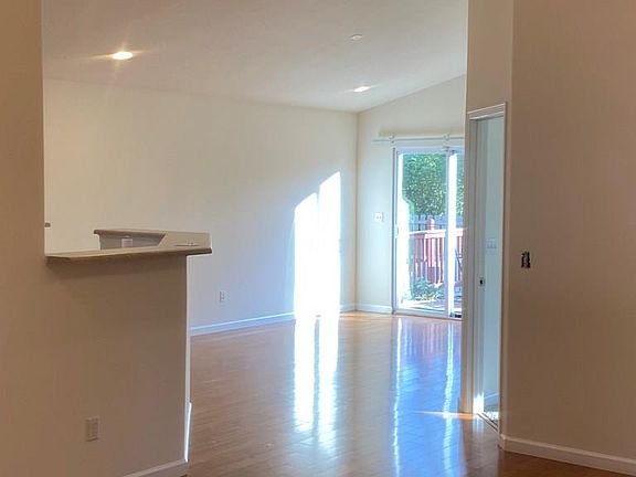 5th image of 6279 Greenhaven Ave
