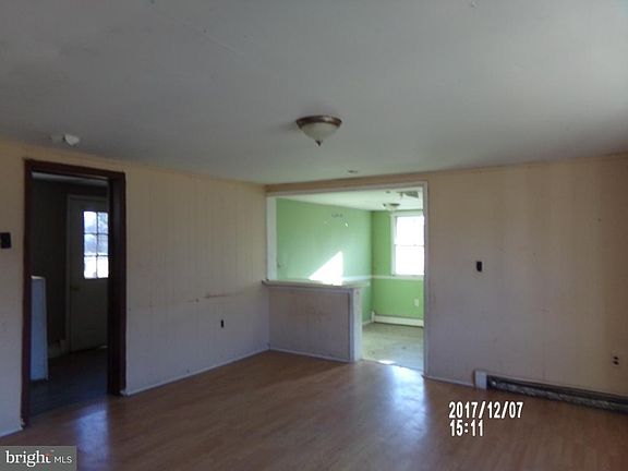 5th image of 395 Cypress St