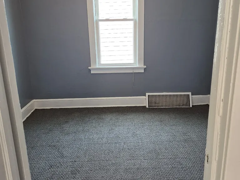 2110 W Grant St #LBACK — Photo 10