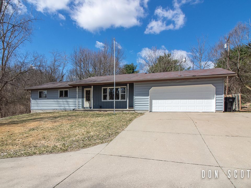 1st image of 5051 Pine Island Dr NE