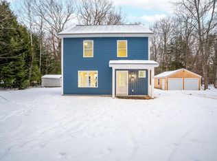 15 Winter St, Buxton, ME 04093
