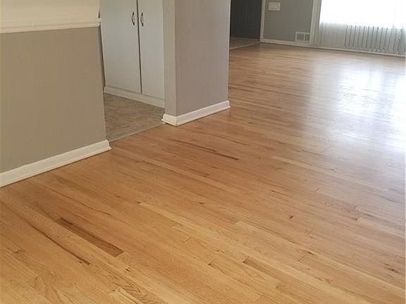 4th image of 2651 Sherwood Dr