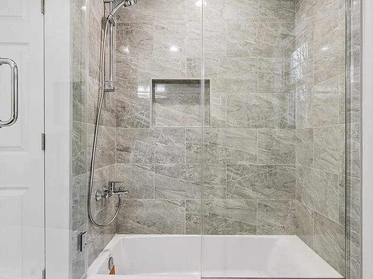161 Myrtle Ave — Photo 32