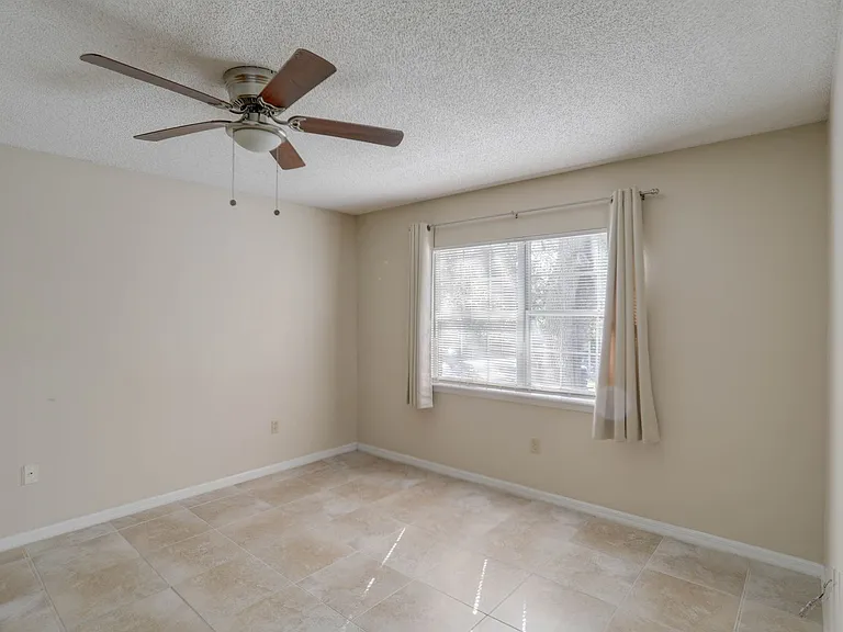 7206 Olympia Ct — Photo 11