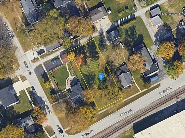241 W 3rd St, Perrysburg, OH 43551