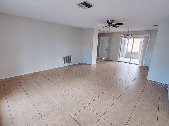 3rd image of 6134 Hopewell Dr