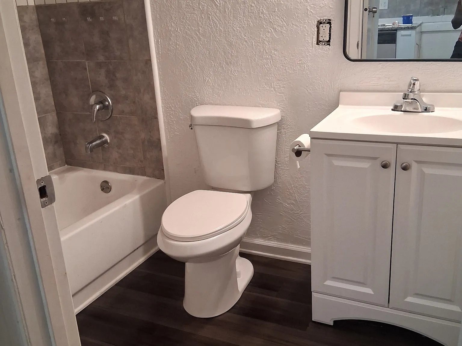 2 bed, 800 sqft, $1,188 — Photo 4