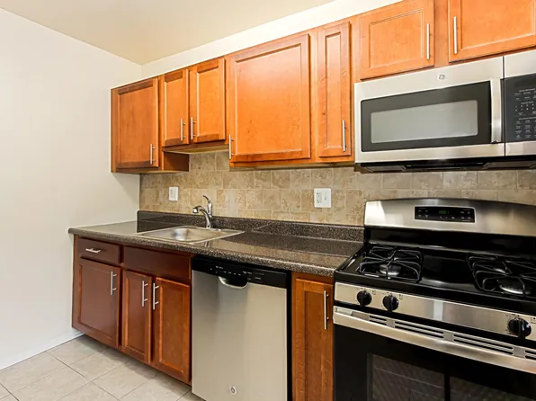 Penn View, 2515 R St SE #125, Washington, DC 20020