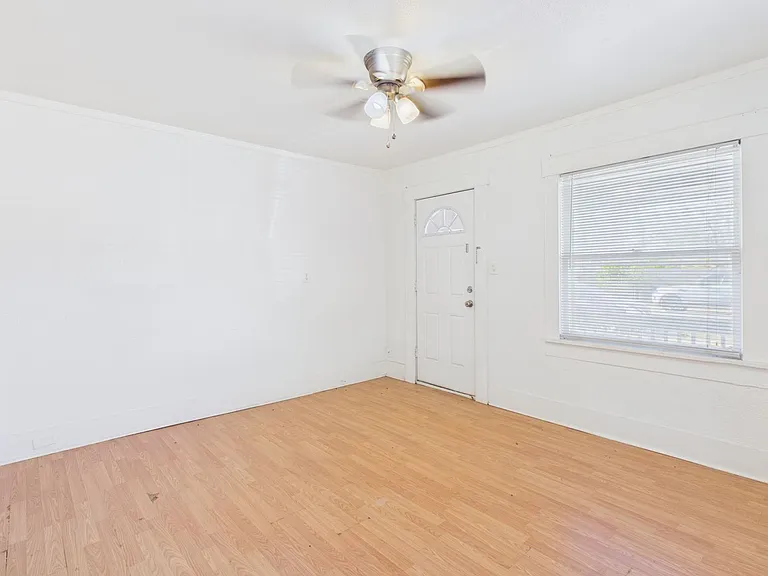 612 SW 17th Ave #B — Photo 7
