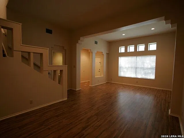 207 Grandview Pl — Photo 4