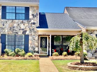 1268 Leaside Ln, Hixson, TN 37343
