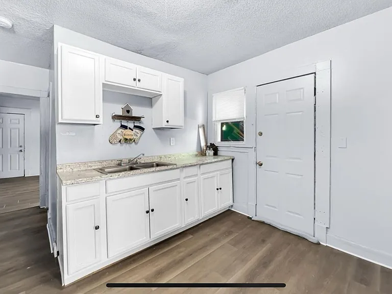 161 Kensington Ave #1L — Photo 3