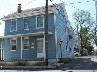 328 W Queen St, Annville, PA 17003