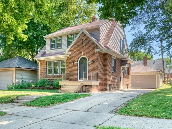 426 N 70th STREET, Wauwatosa, WI 53213