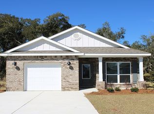 21272 Roughleaf Dr, Summerdale, AL 36580