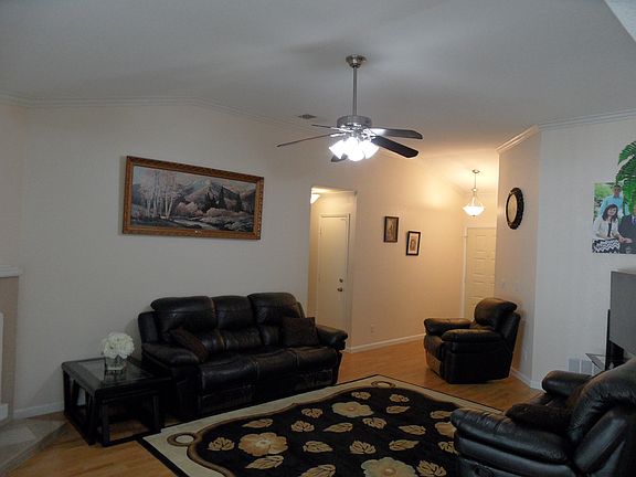 5th image of 4033 N Country Dr