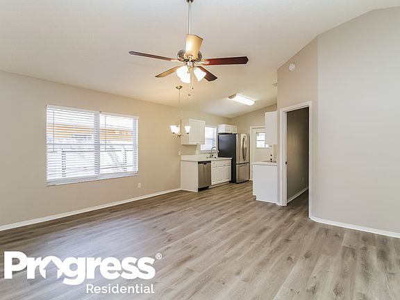 4th image of 7955 Chediston Cir
