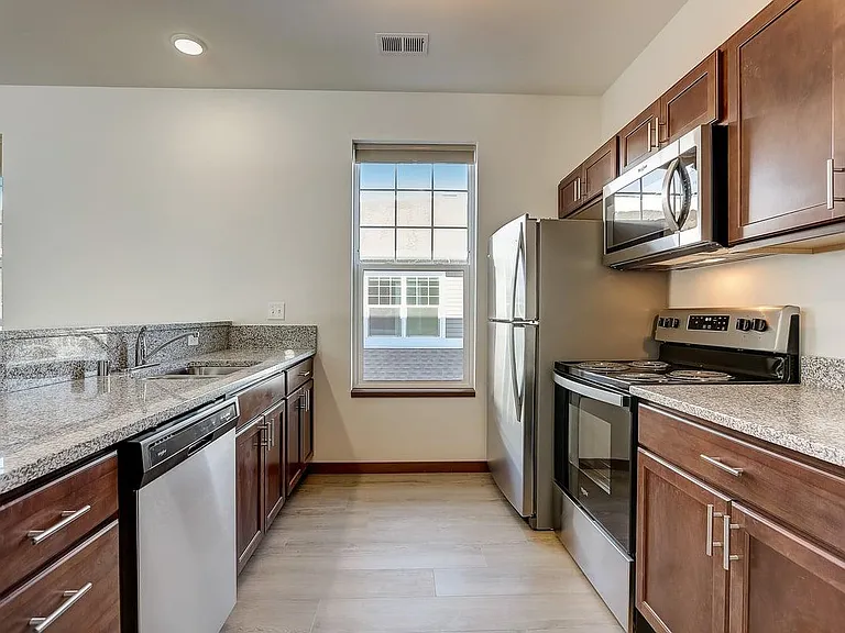 1931 Eastwood Way #1931 — Photo 19