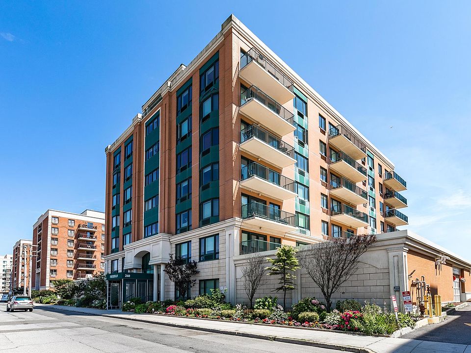 1st image of 260 W Broadway APT 3C