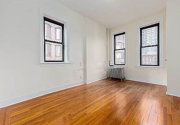2nd image of 321 E 54th St APT 4