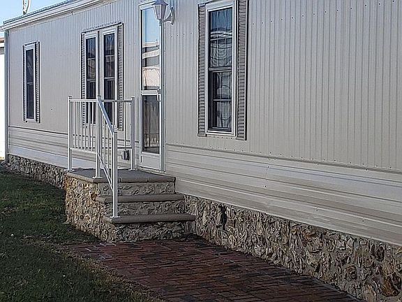 3rd image of 5306 Ventura Dr