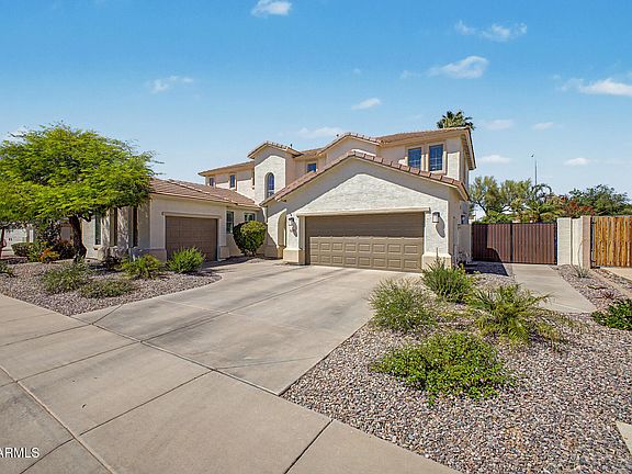 3rd image of 1718 E IRIS Drive