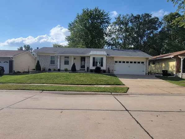 5147 Mild Dr, Saint Louis, MO 63129