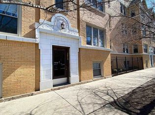 2137 N Kedzie Blvd APT 2, Chicago, IL 60647