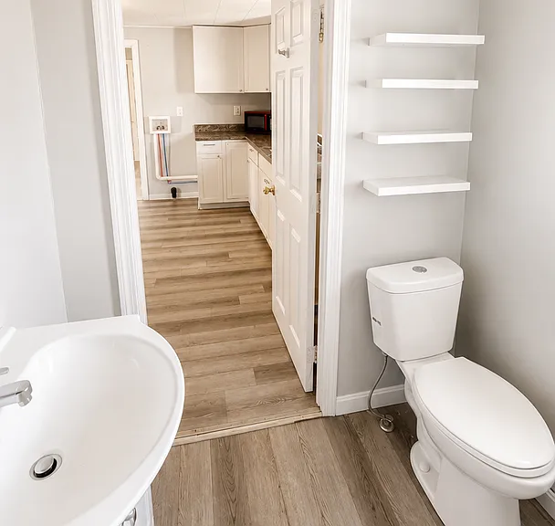 210 Center St — Photo 12