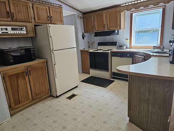 3rd image of 1616 Acworth Road