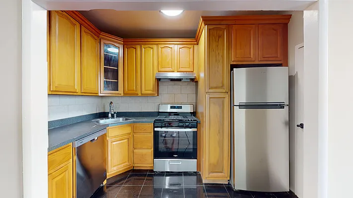 Sold by Liberty Chateau Realty Inc | media 5