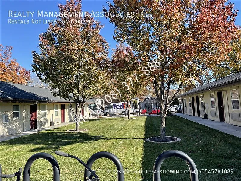1017 S Longmont Ave #2