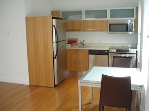 2nd image of 719 Meridian Ave APT 8