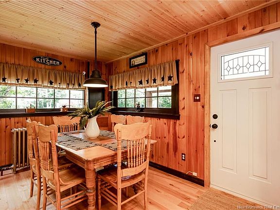 4th image of 672 Lakefield Rd