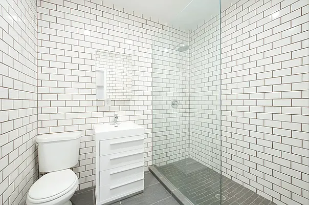 Rented by Triumph Property Group | media 16