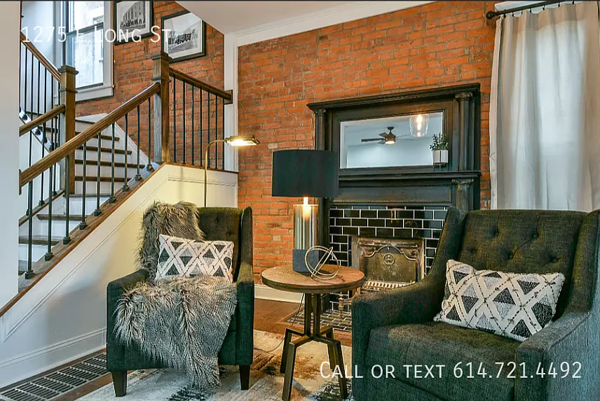 4 bed, 2.5 bath, 2700 sqft, $3,300 — Photo 2