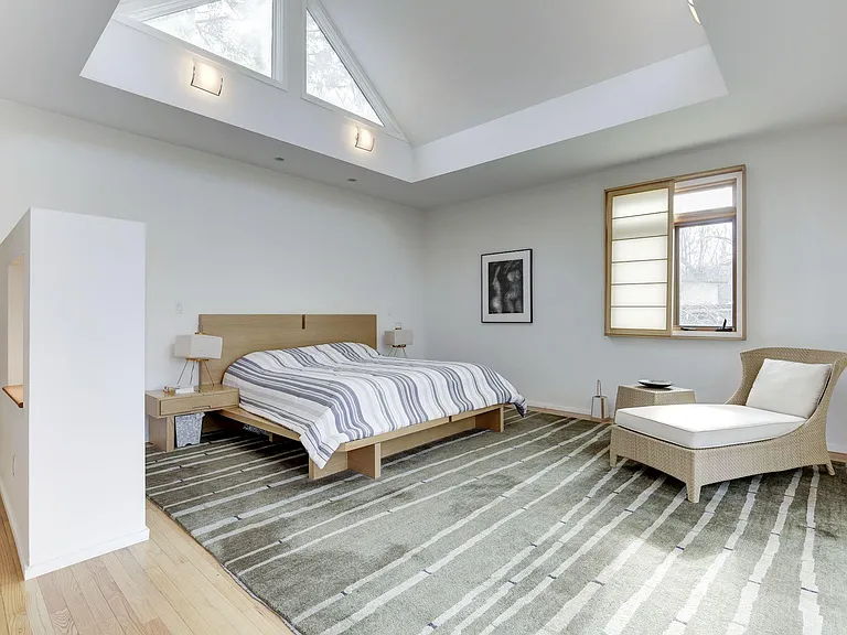 6924 Carmichael Ave — Photo 18