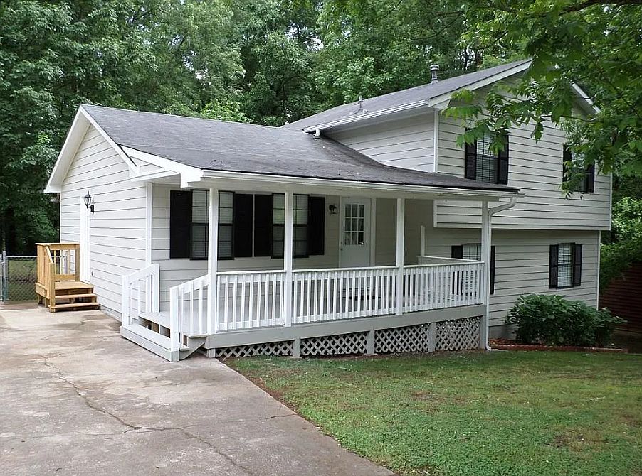 1st image of 828 Sangria Ct
