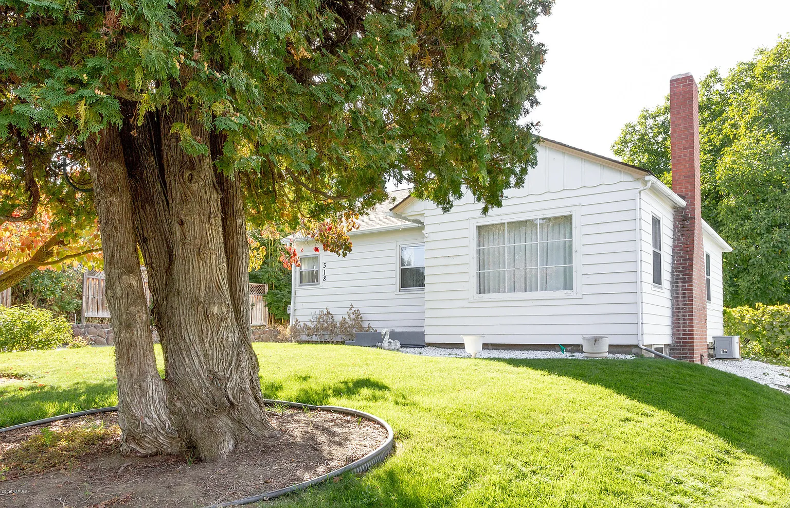 318 N 36th Ave photo 1