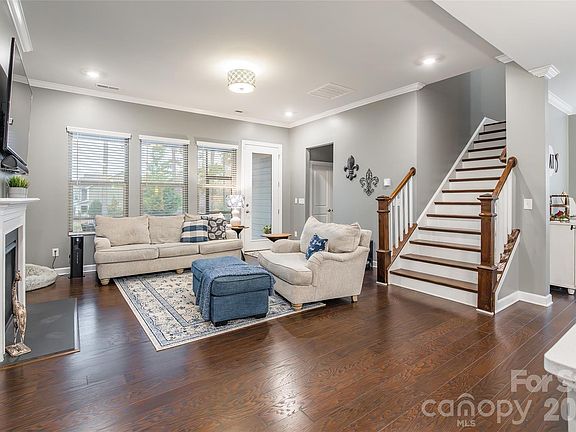 4th image of 14915 Batteliere Dr