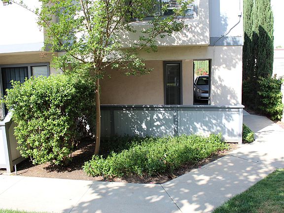 2nd image of 2135 E Valley Pkwy Unit 18